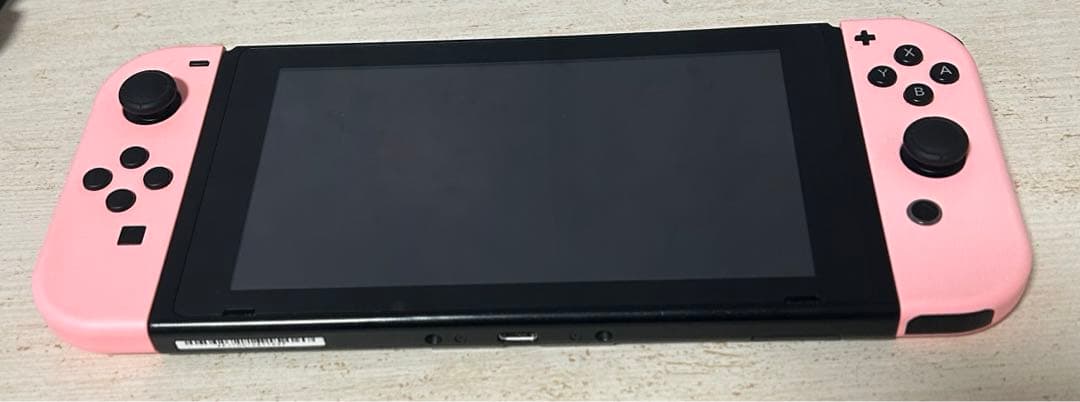 Nintendo Switch 本体　スイッチ　ピンクコントローラー