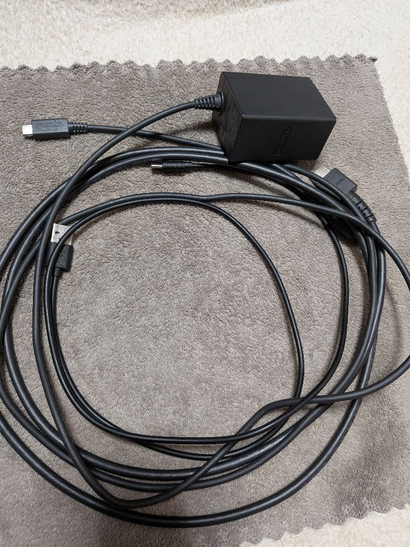 Nintendo Switch 本体 + ゲーム2本 + おまけ