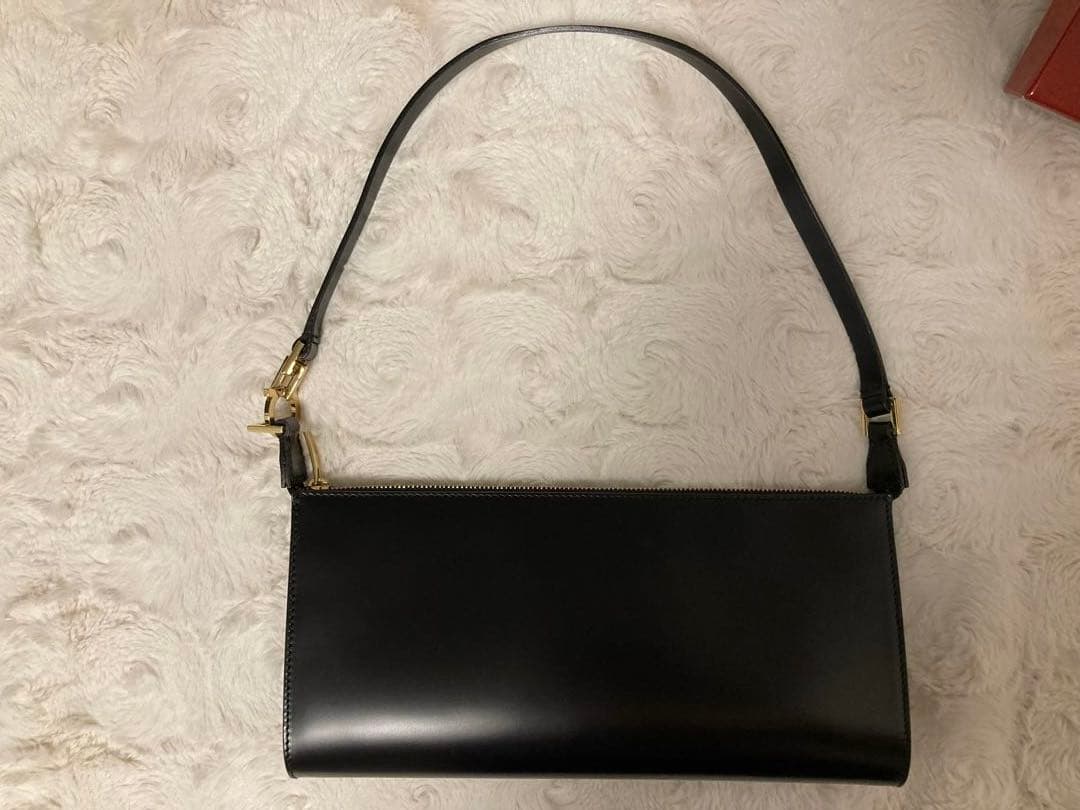 Ferragamo パーティーバッグ 黒