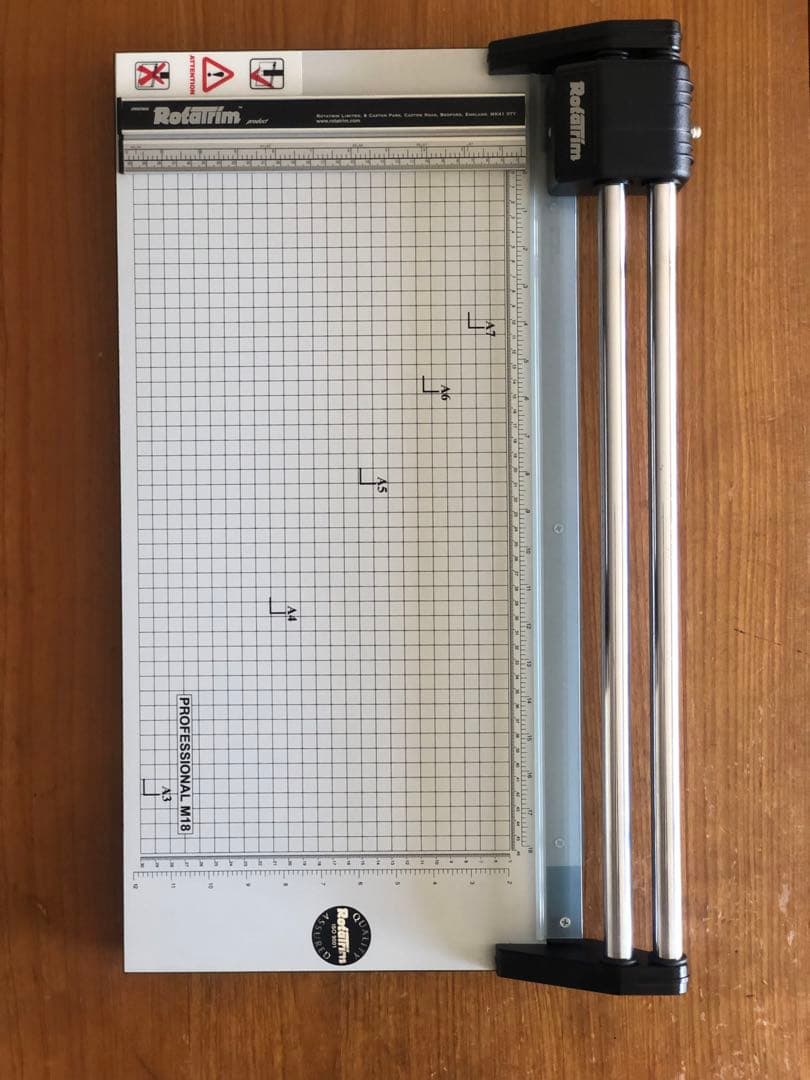 ロータトリム Rotatrim M18 ロータリーペーパーカッターの通販はau PAY