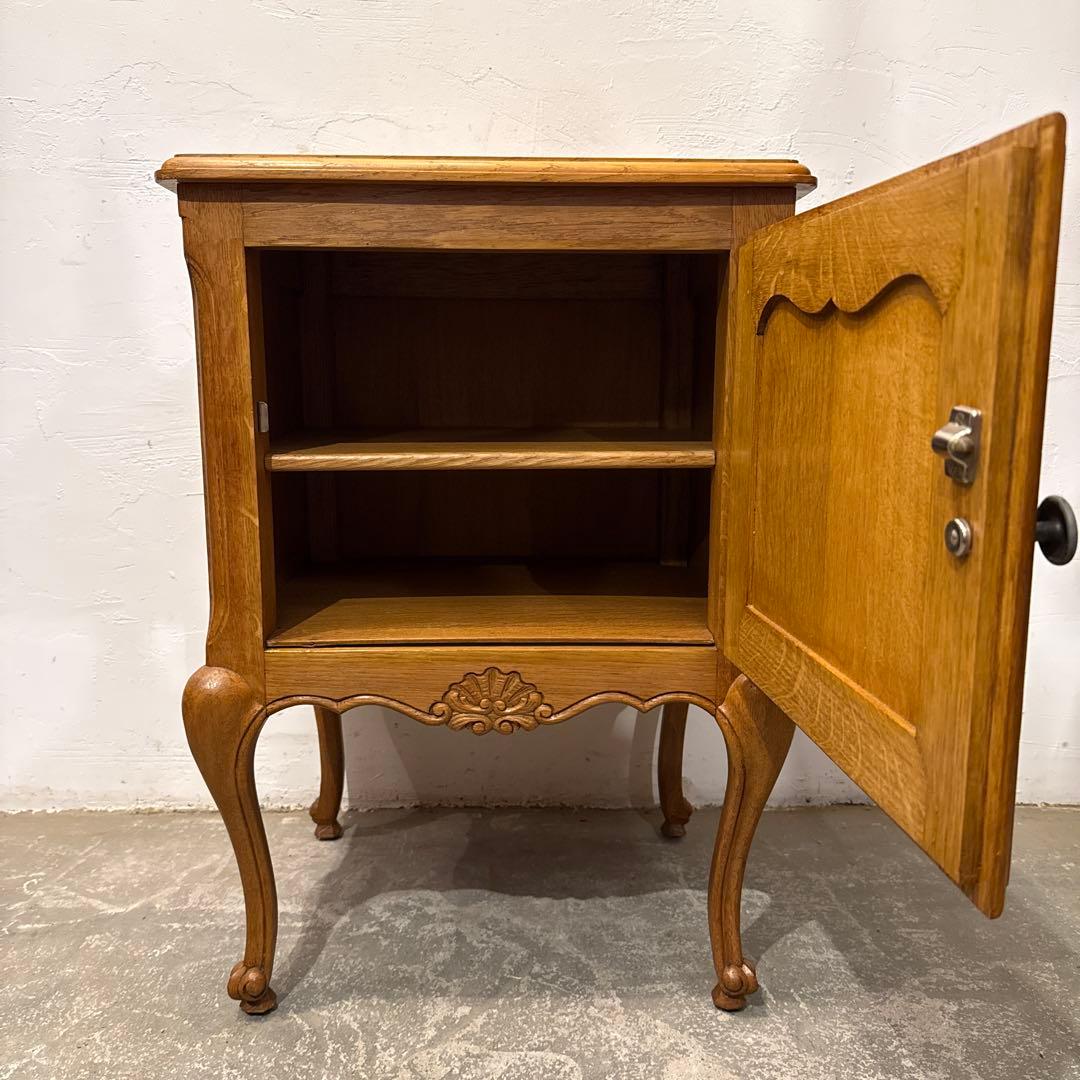 年末年始saleヴィンテージ 木製サイドテーブル 扉収納付き 右開き