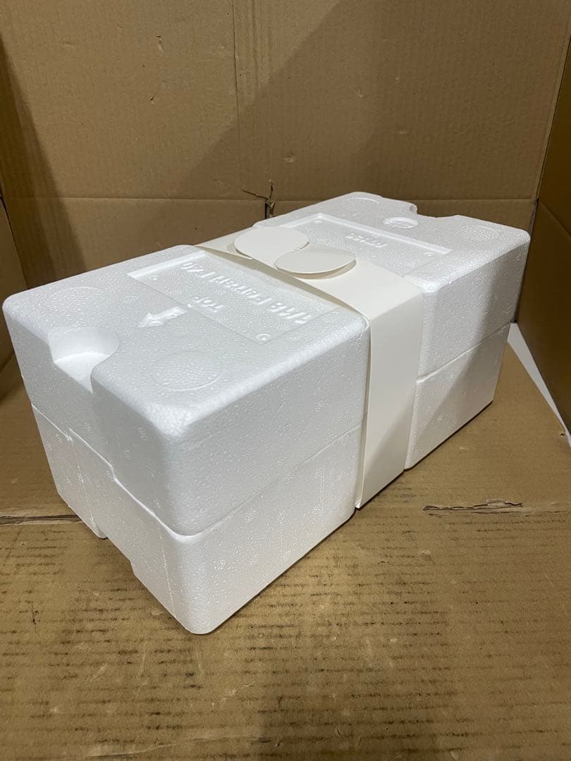 京商オリジナル 1/18 フェラーリ F40 ミントグリーン 完成品