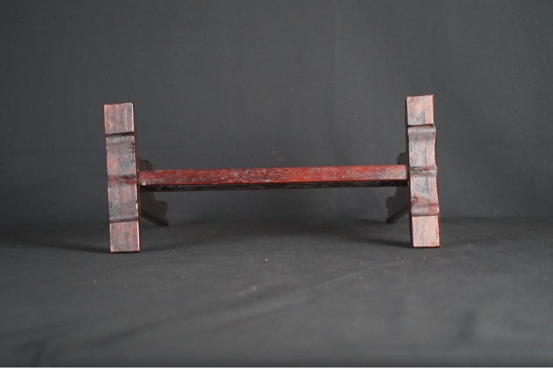 唐木花梨 唐草花透かし 二振掛用 刀掛け 武具 刀装具