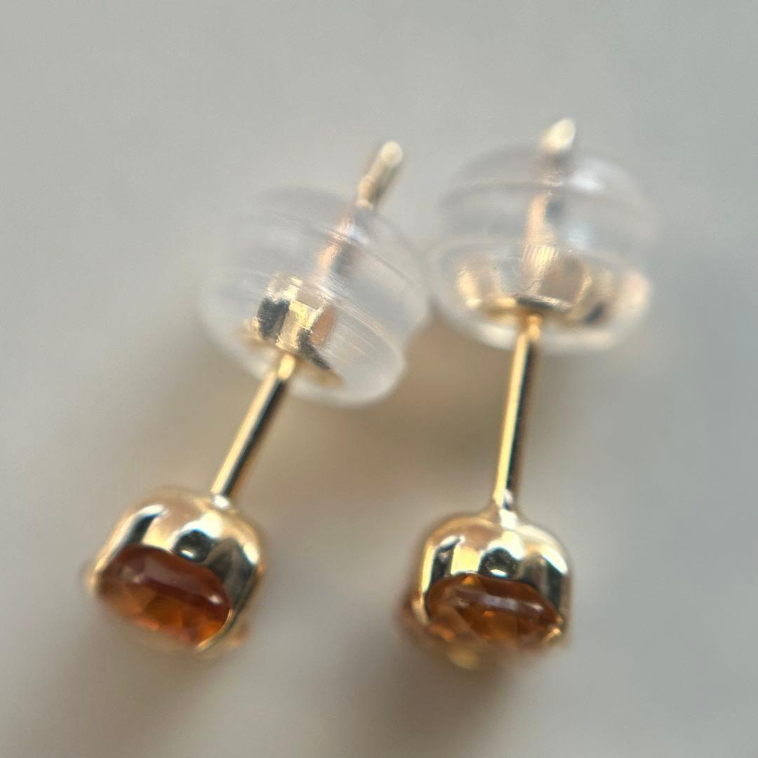 新品未使用　k18 シトリン　0.35ct×2 18金　スタッド　一粒ピアス