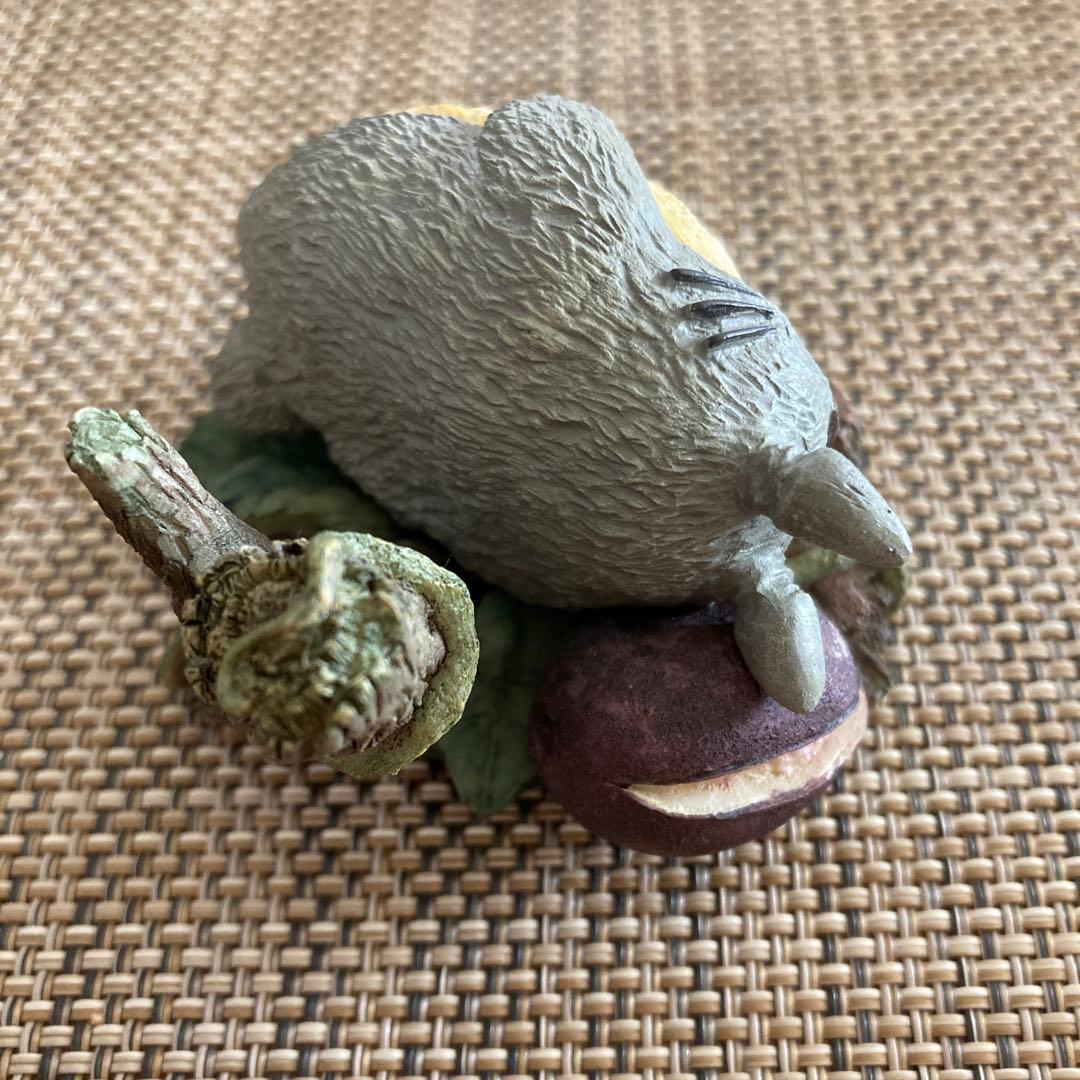 雑木林のトトロたち　森のおふとん　置物