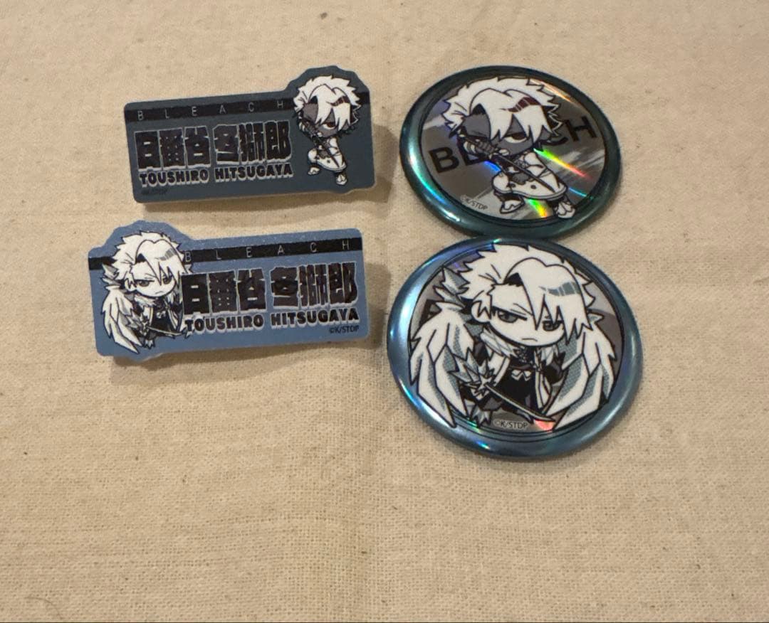BLEACH THEキャラ お名前バッジ＆ホログラム缶バッジ 日番谷冬獅郎 4点