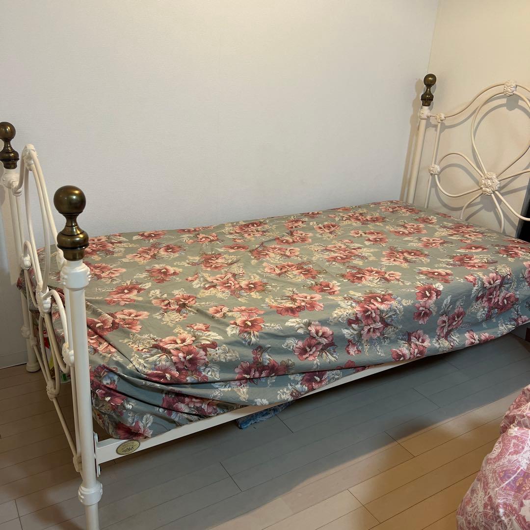 laura ashley シングルベッドフレーム