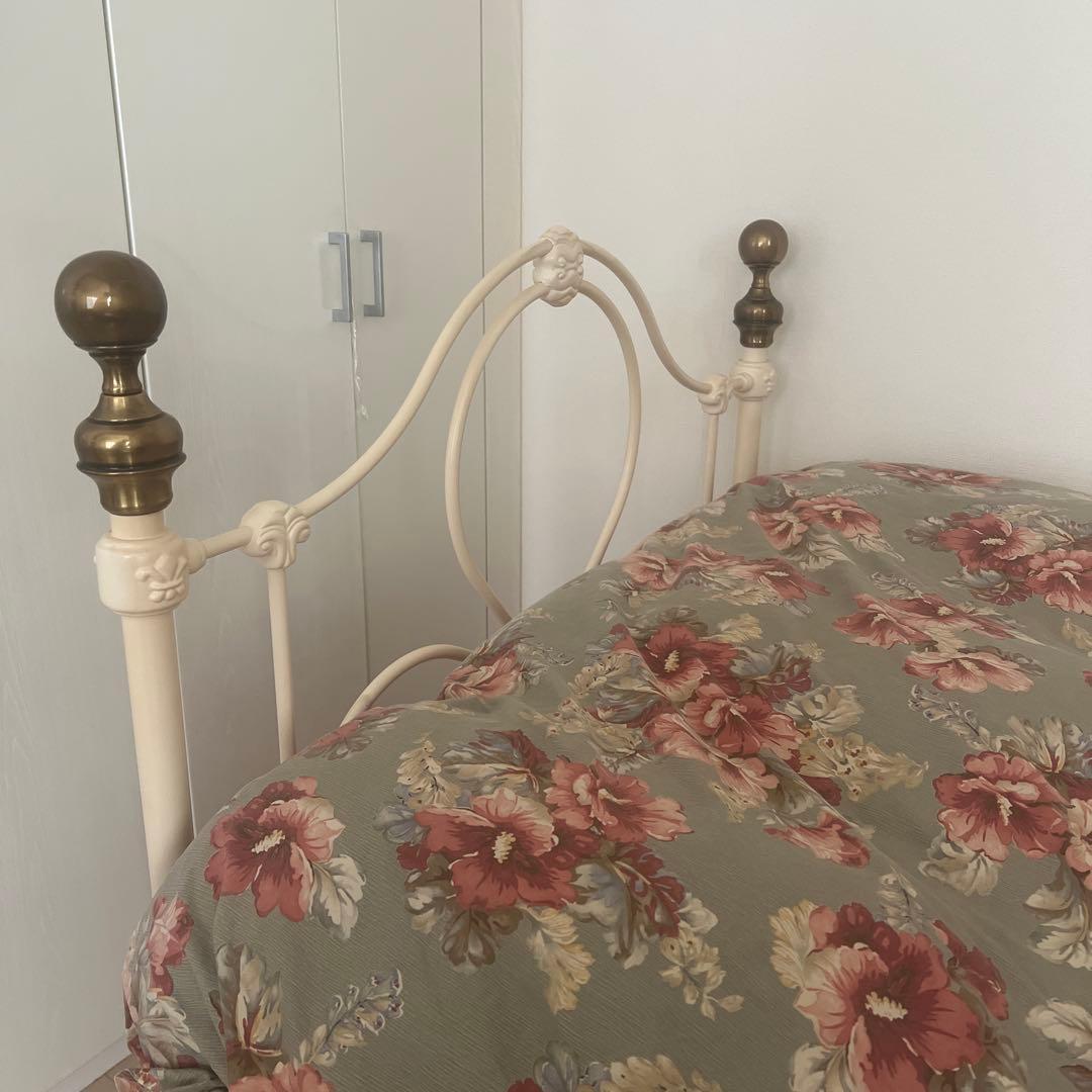 laura ashley シングルベッドフレーム