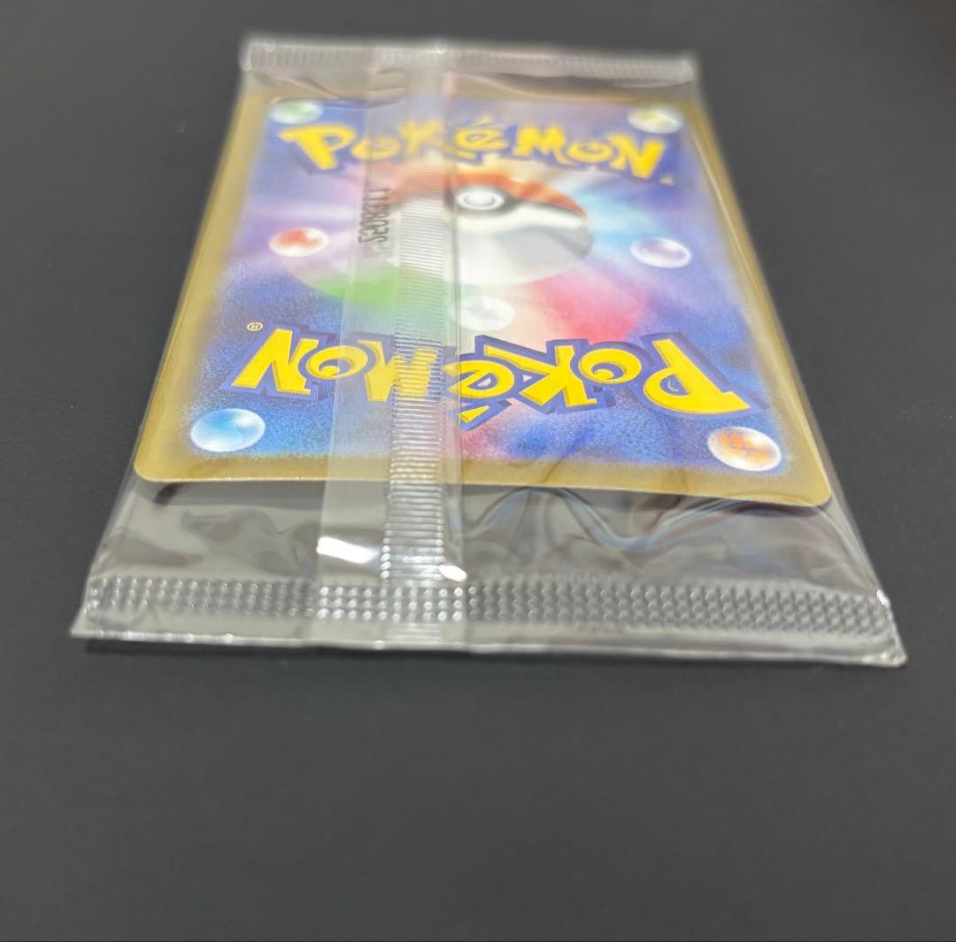 新品未開封 ビクティニ BWR 争奪戦プロモ ポケモンカード