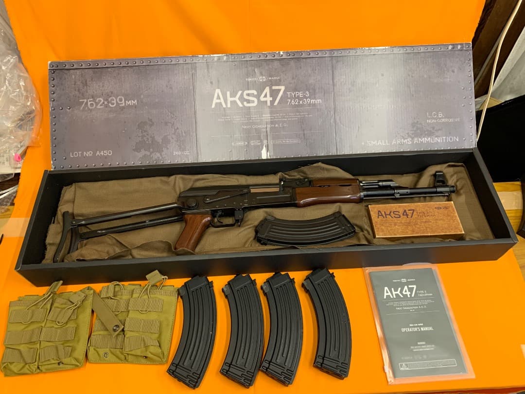 東京マルイ　次世代電動ガンAKS47 マガジン5個とおまけ付き TOKYO MARUI（東京マルイ） 次世代電動ガン AKS47 : エアガン ホビーの