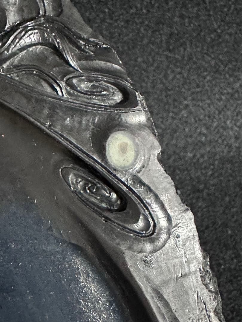 中国美術 端渓眼入雲龍文彫刻 唐木箱 重さ約993g 唐物 書道具 - メルカリ