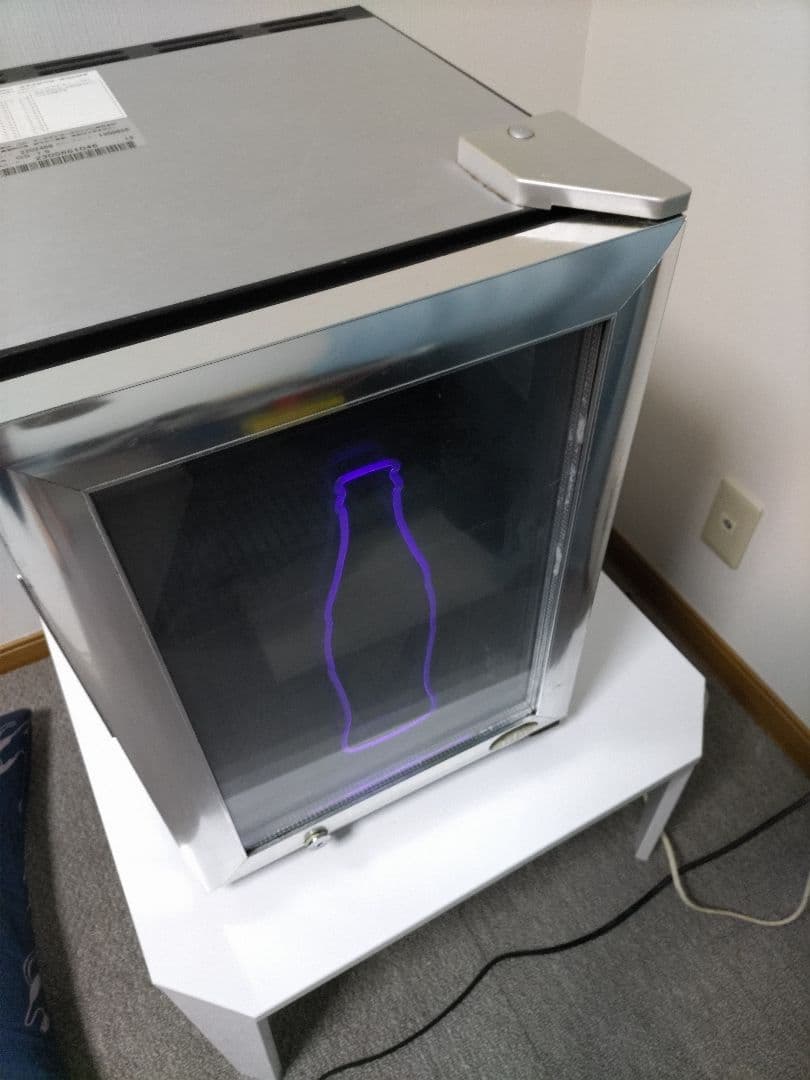 コカ・コーラの冷蔵庫　ショーケース