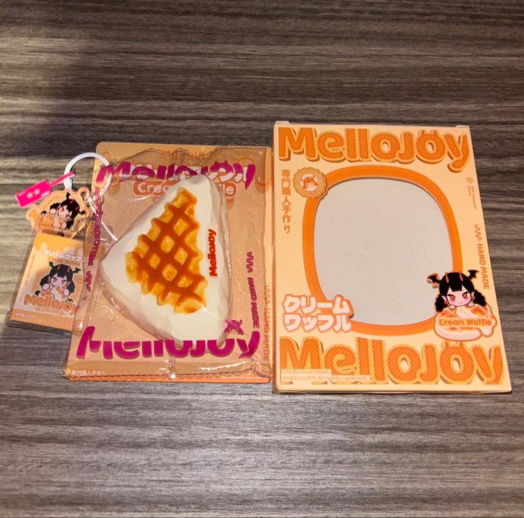 Mellojoy クリームワッフル さんかく スクイーズ - メルカリ