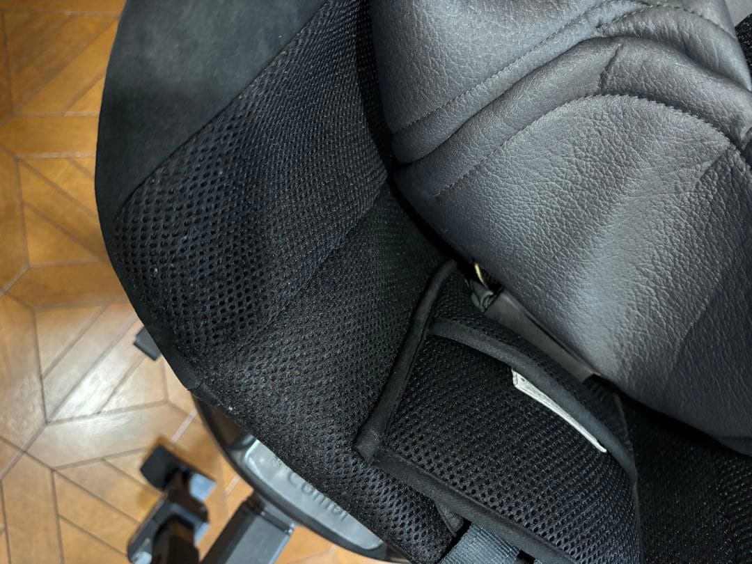 Combi　コンビ　チャイルドシートISOFIX　CG-CIG 幌なしタイプ