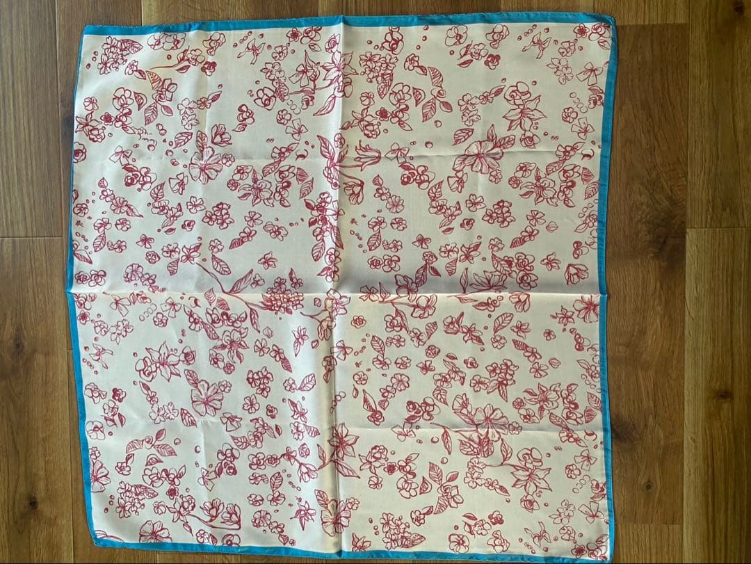 G-DRAGON ジードラゴン スカーフ ジヨン BIGBANG 空港コーデ - メルカリ