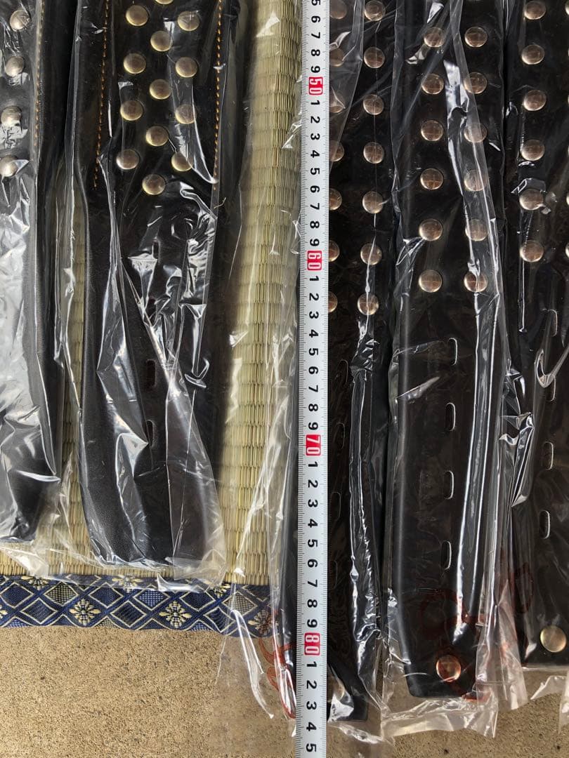 スタッズデザイン 犬 首輪（複数色）大型犬