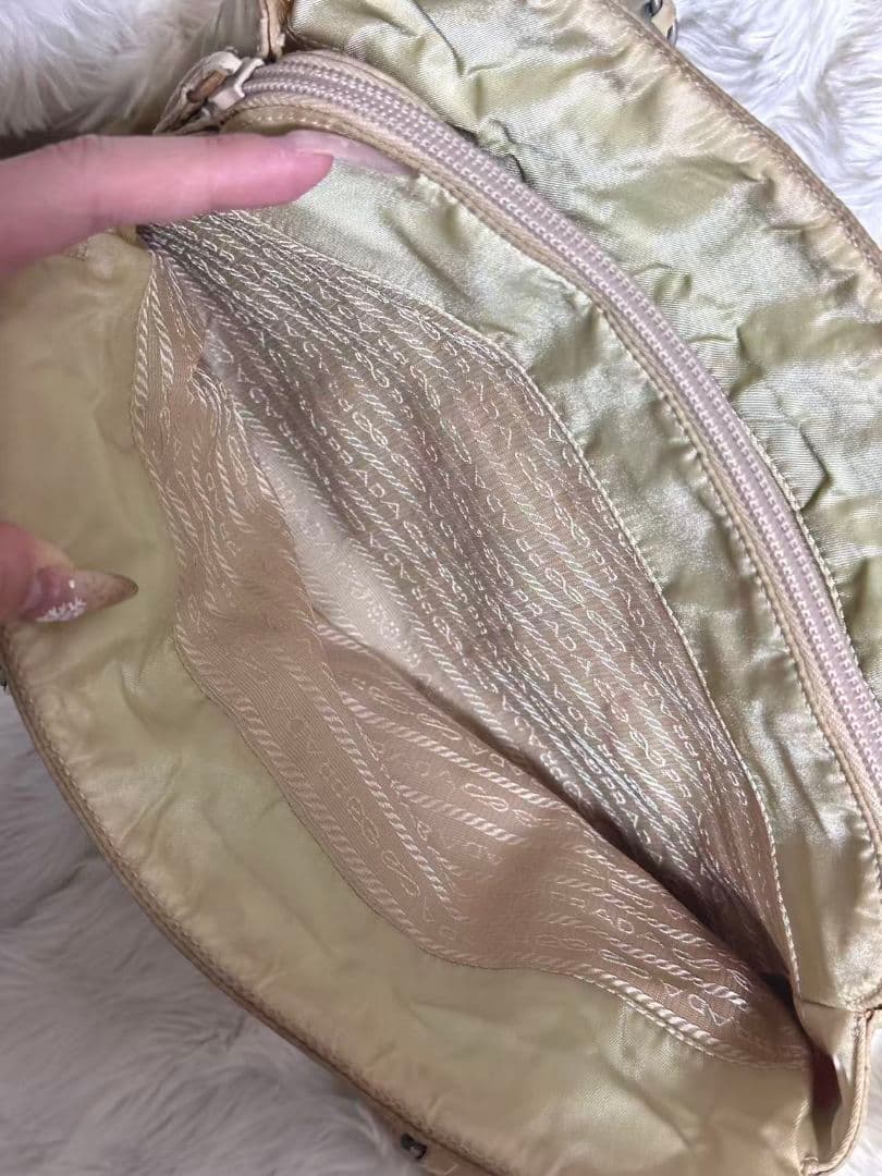 PRADA（プラダ）チェーンショルダーバッグ