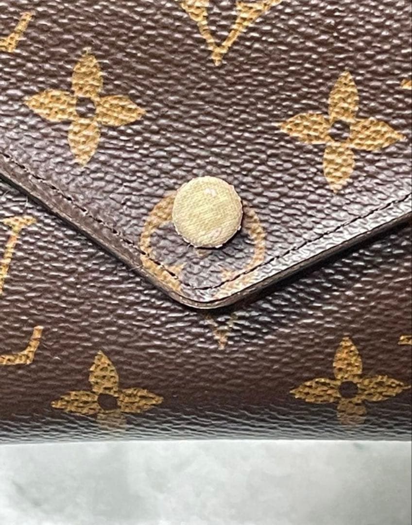 ルイヴィトン モノグラム 三つ折り財布 ヴィクトリーヌ ローズバレ