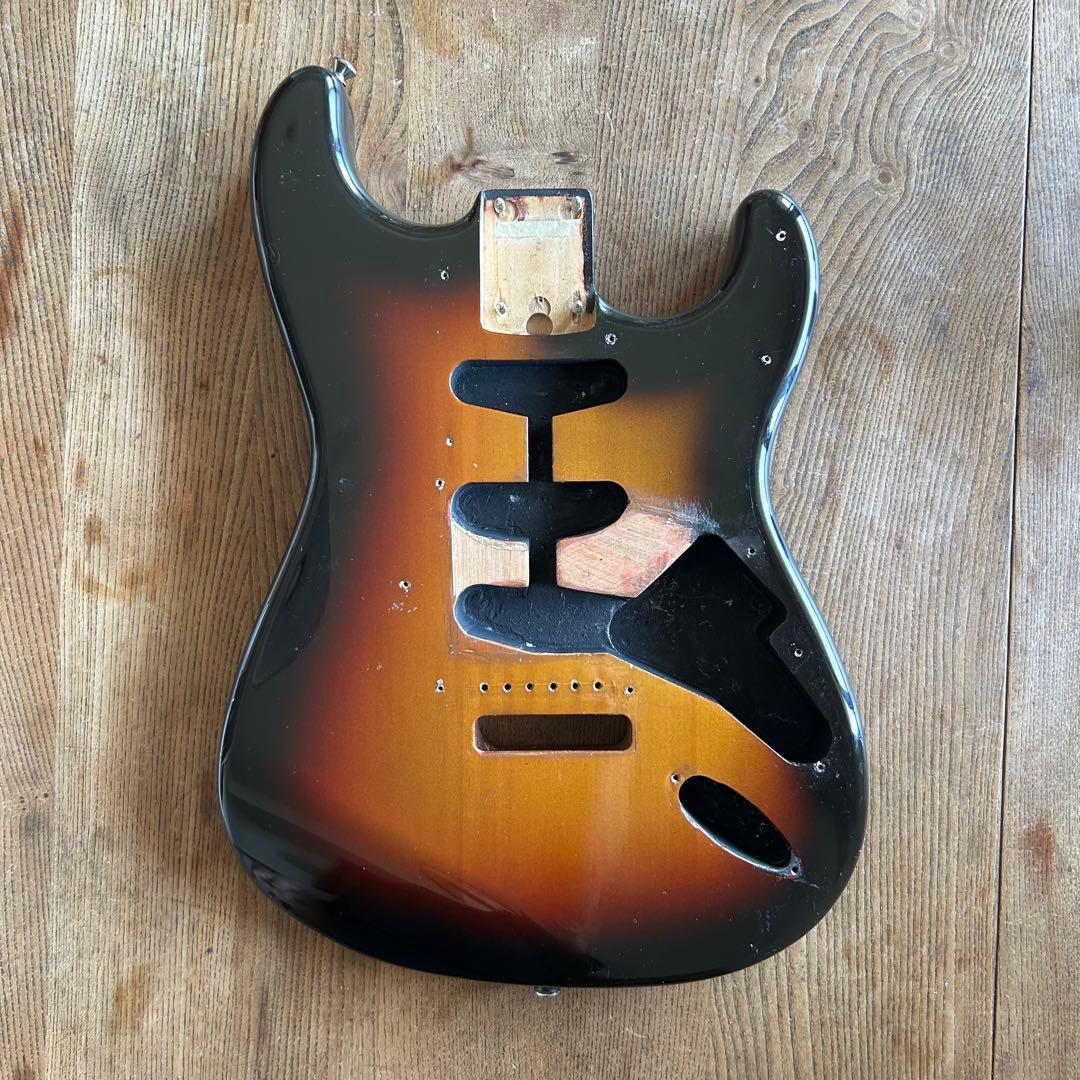 m*u様 【JVシリアル期】Squier by Fender SST-30 スト