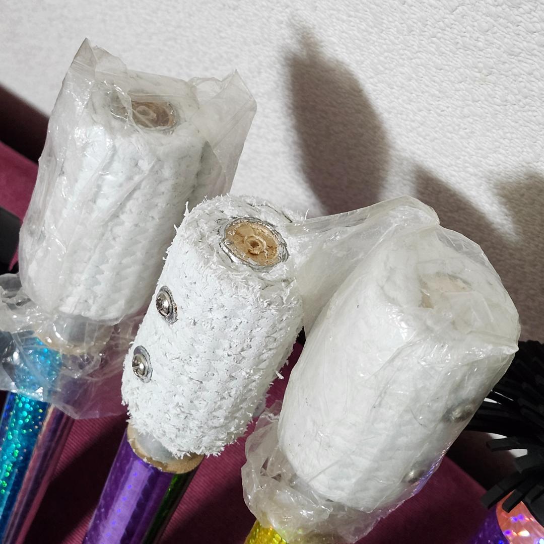 ファイアーデビルスティック3本とデビルスティック2本