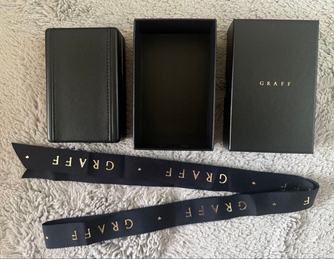 【美品】GRAFF グラフ ジュエリーケース ネックレス用 空箱 正規品　箱 Graff グラフ ネックレスケース ジュエリーケース 空箱 内箱のみ