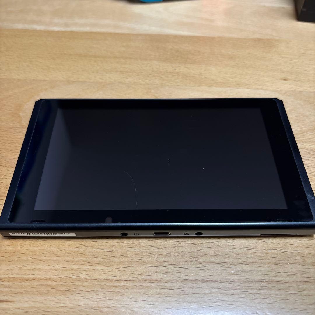 nintendo switch 本体　画面傷あり　ニンテンドースイッチ