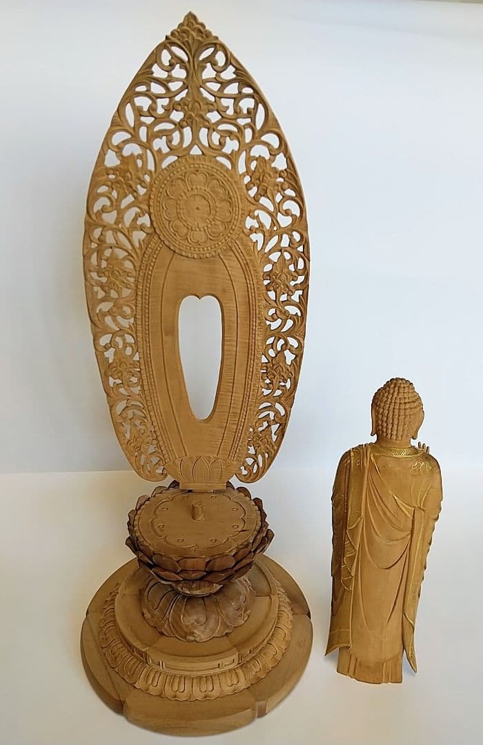 阿弥陀如来立像 5寸 #660 円台座 宝相華唐草 透彫り◇白檀 木彫 仏像