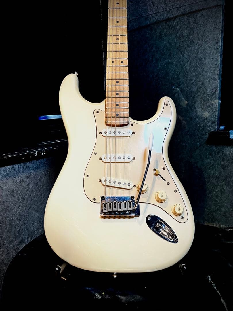 Squire Stratcaster Deluxe white ストラト エレキ