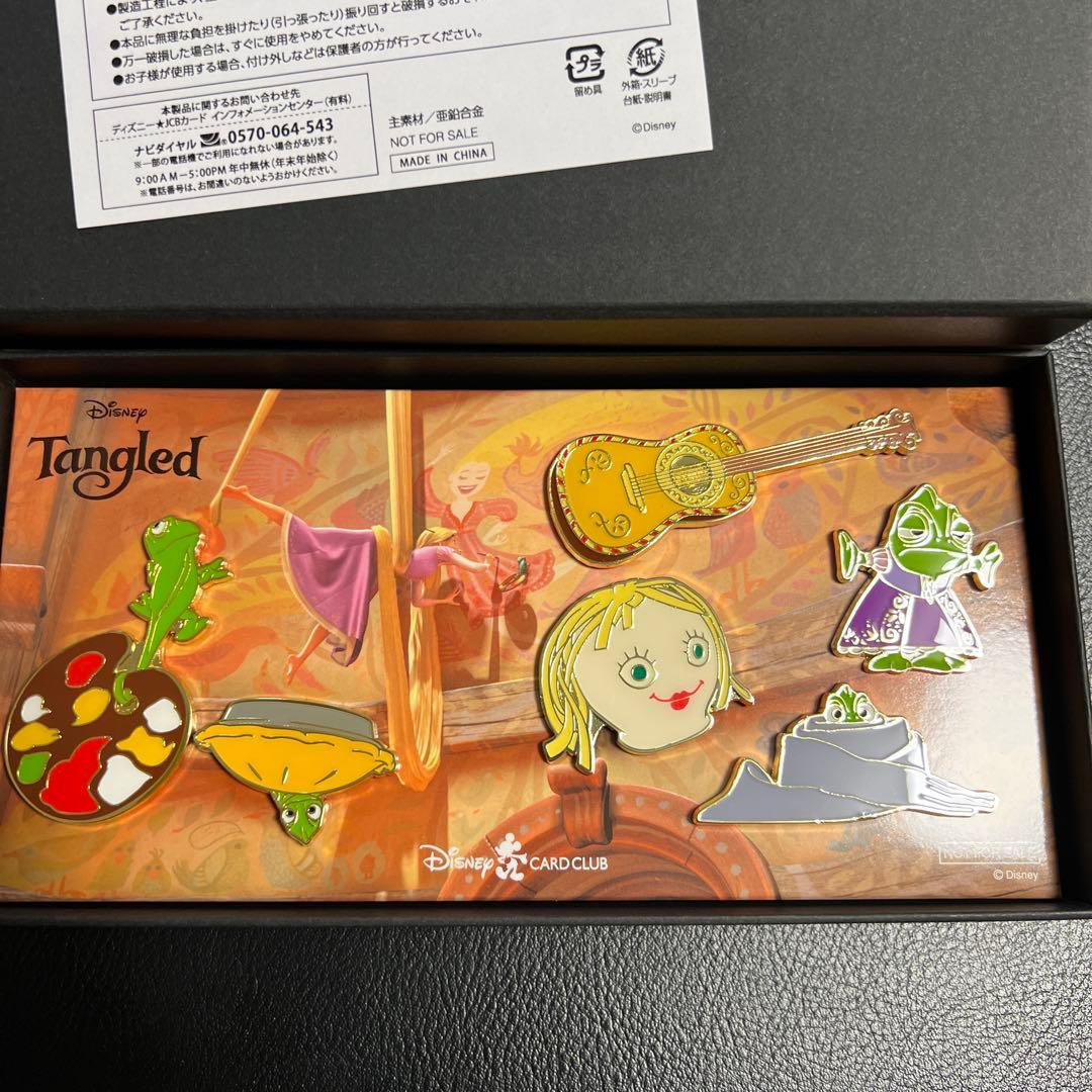 非売品 Disney ピンバッジ ラプンツェル パスカル - メルカリ