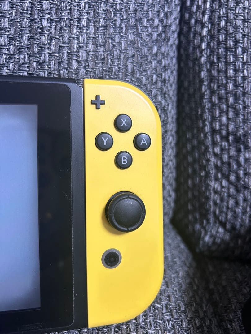 Nintendo Switch ポケモンイーブイ・ピカチュウデザイン 本体