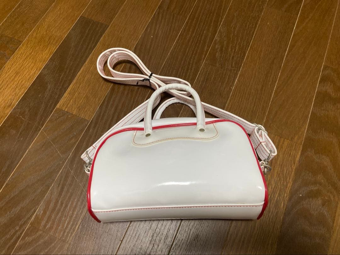 CONVERSE ワンスター　ミニバッグ　ハンドバッグ エナメル