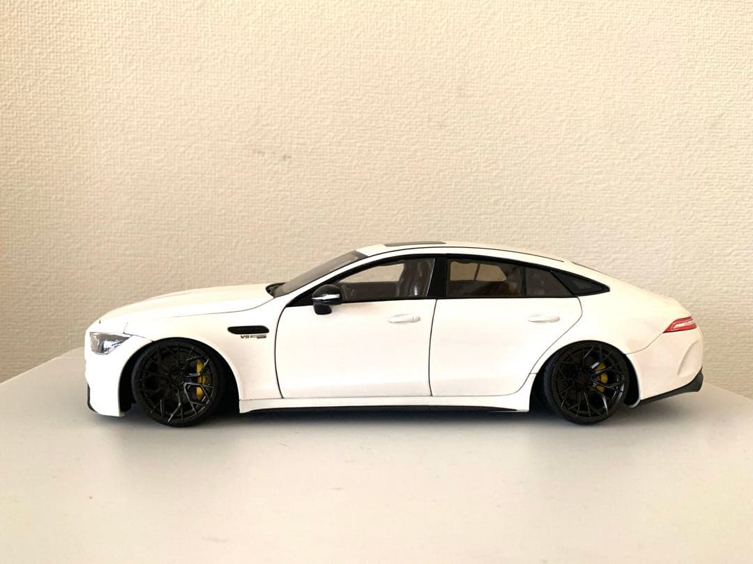 1/18 NOREV MERCEDES BENZ AMG GT 63 Sカスタム