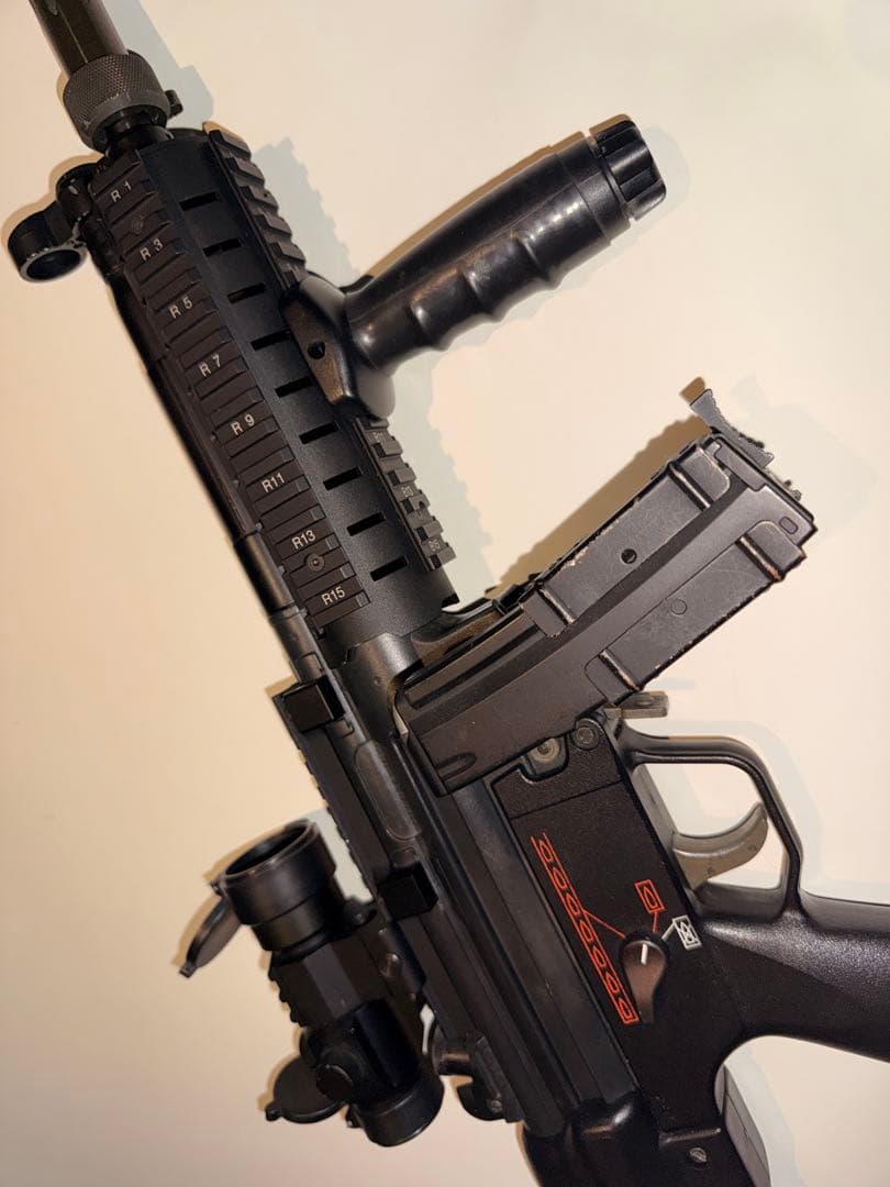 東京マルイMP5A4スタンダード電動ガン RASドットサイト付