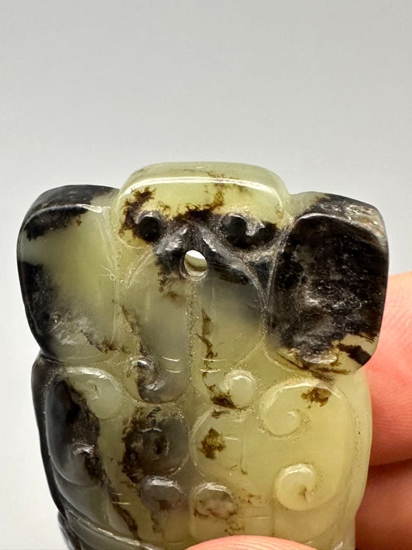 中国美術 ループタイ 和田玉 古砡 白砡 根付 天然素材 アンティーク