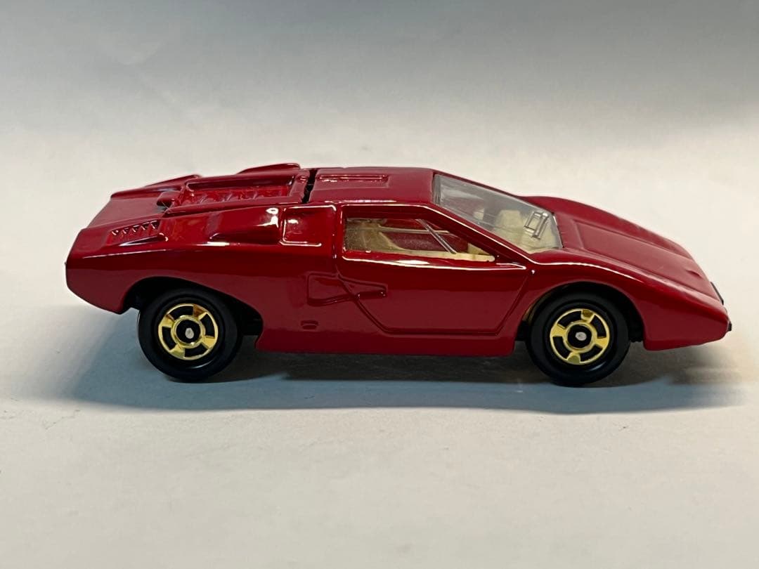 トミカ トミニカ ランボルギーニ カウンタック LP400 貴重品 白シート