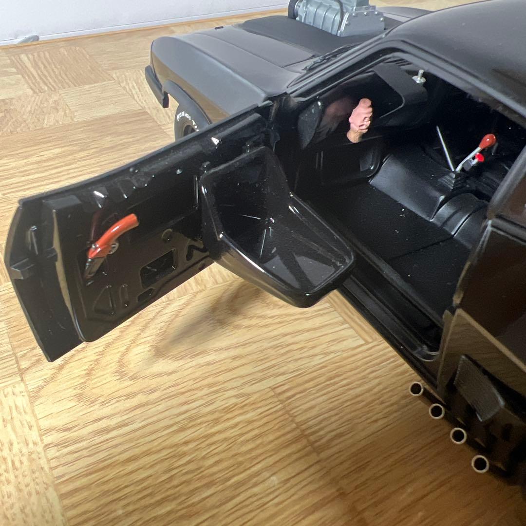 【開封美品】1/18 MAD MAX 2 インターセプター【オートアート】