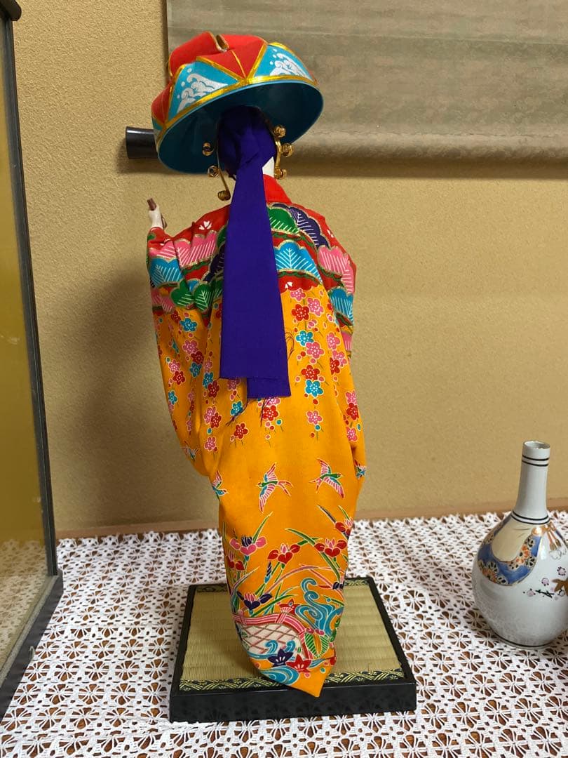 琉球舞踊 人形 ガラスケース付き 日本人形 伝統衣装 - メルカリ