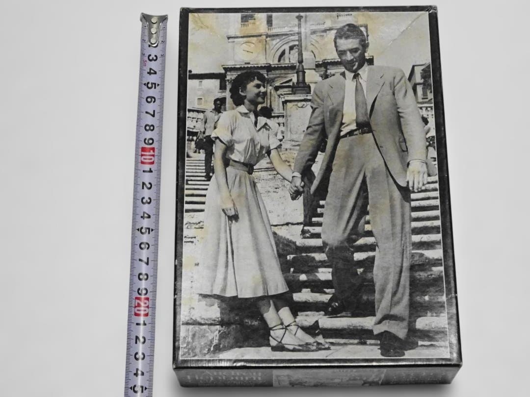 【レア未開封】オードリーヘップバーン ローマの休日 ジグソーパズル 300ピース