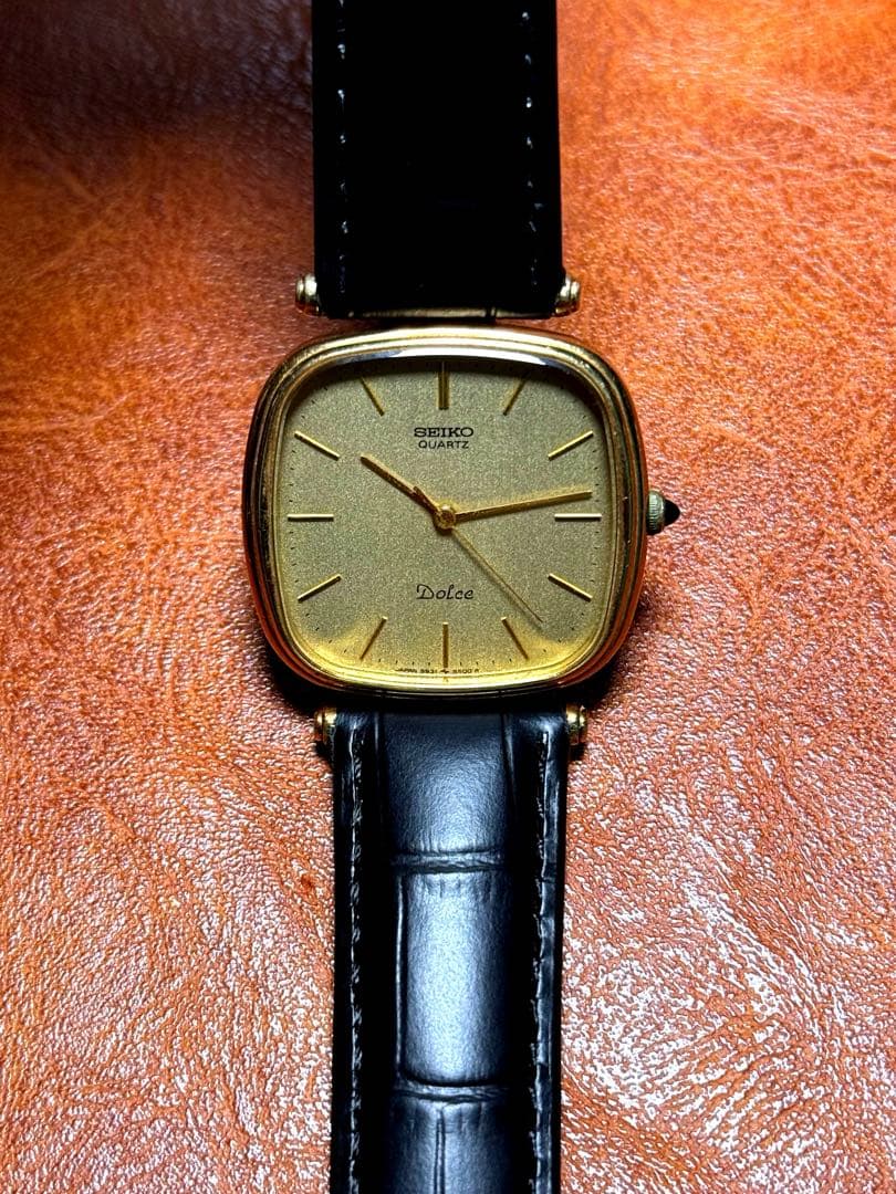 A17 希少 稼動品 SEIKO DOLCE スクエア型　80年代