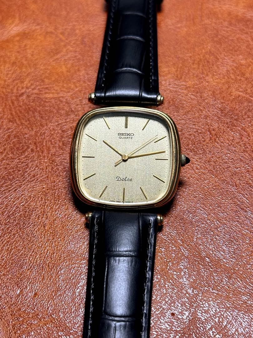 A17 希少 稼動品 SEIKO DOLCE スクエア型　80年代