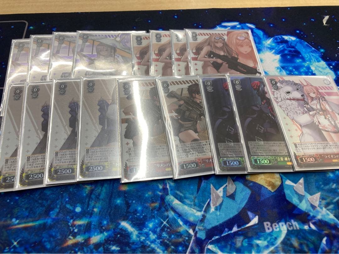 勝利の女神NIKKE 電源扉　フルホイル　スリーブ付き