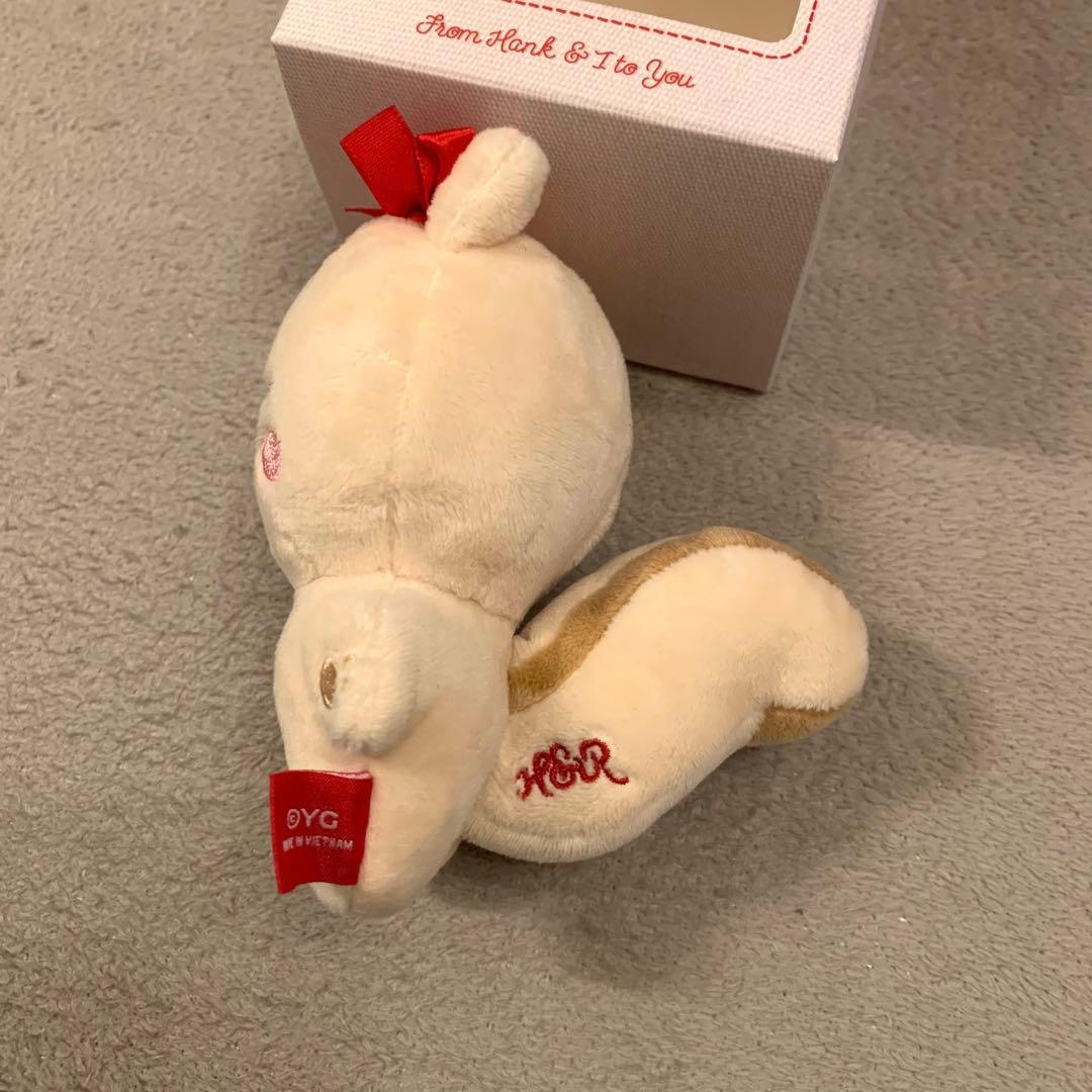 blackpink ロゼ h&r ぬいぐるみ キーリング rose ブルピン