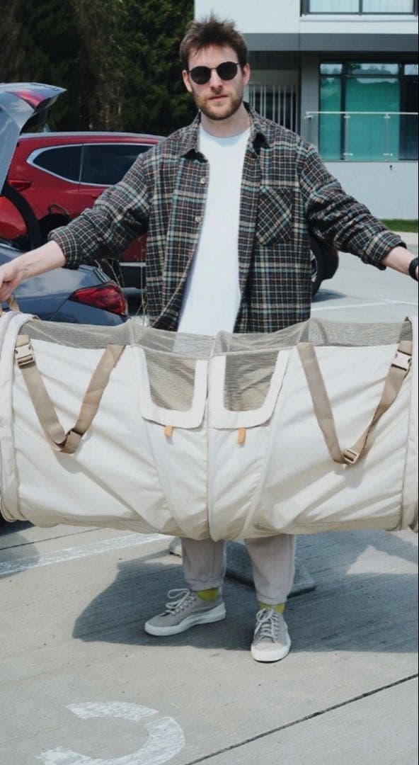 hunting pony ハンティングポニー 後席折りたたみ式ドライブベッド