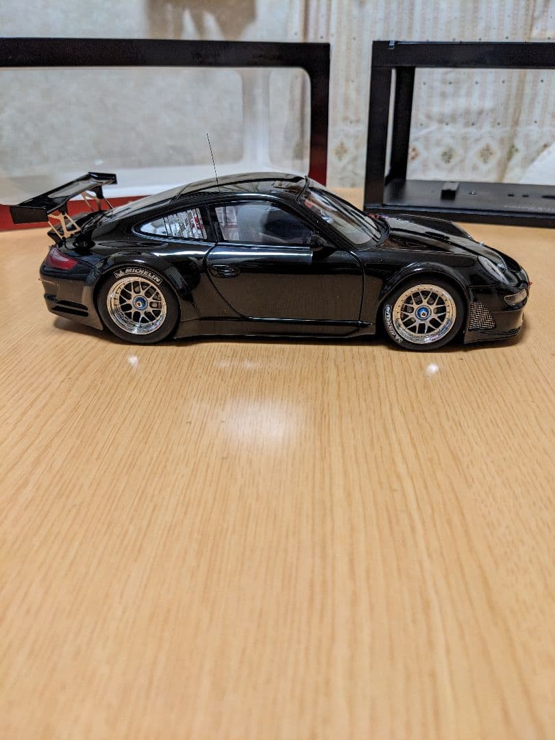 オートアート1/18 ポルシェ911(997)GT3 RSR