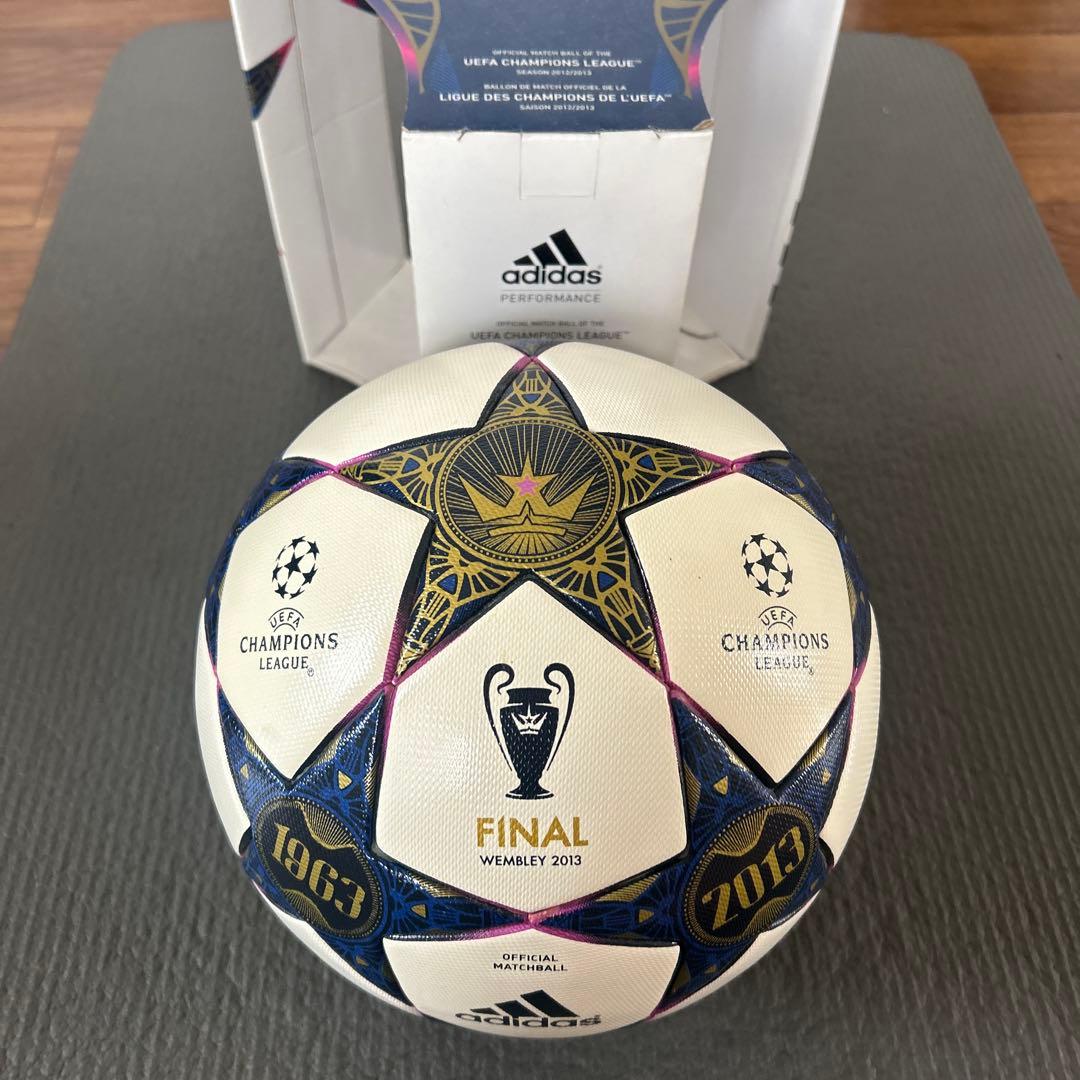 adidas チャンピオンズリーグ決勝ボール 2013 - メルカリ