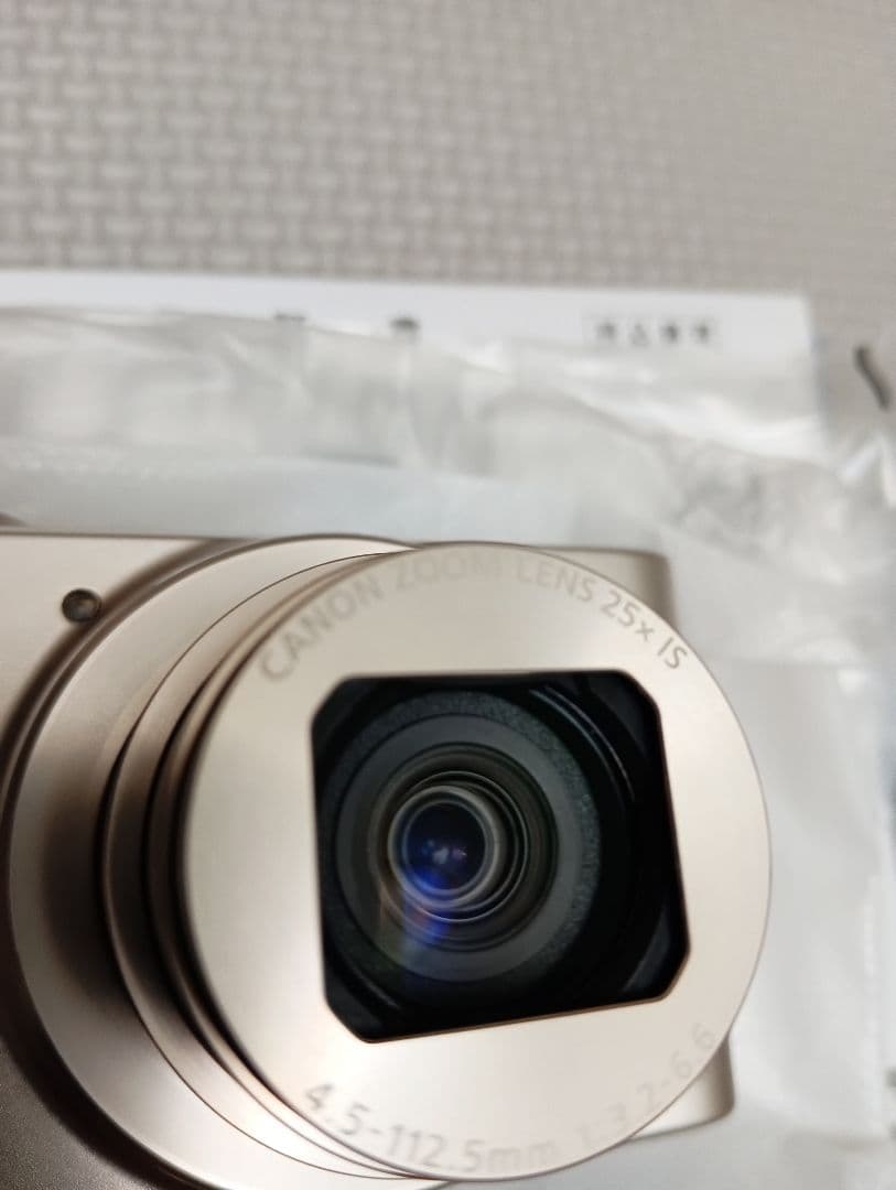 Canon PowerShot SX620 HS 本体と付属品