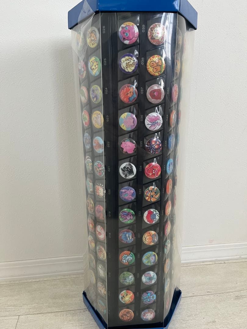 【新品に近いです】レア ポケモンセンター15周年記念 ポケモンバッジ151