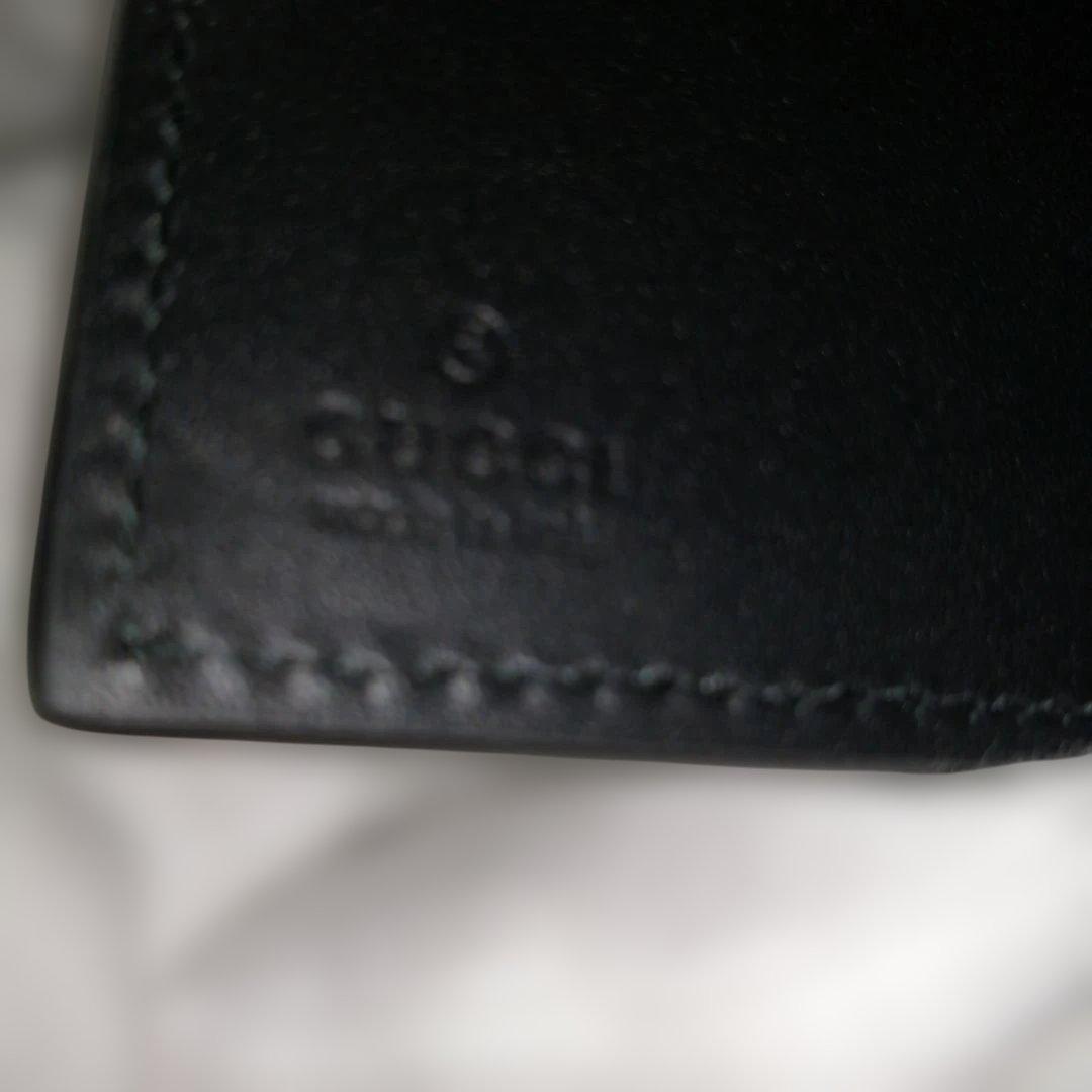 新品 グッチ ベルト折財布