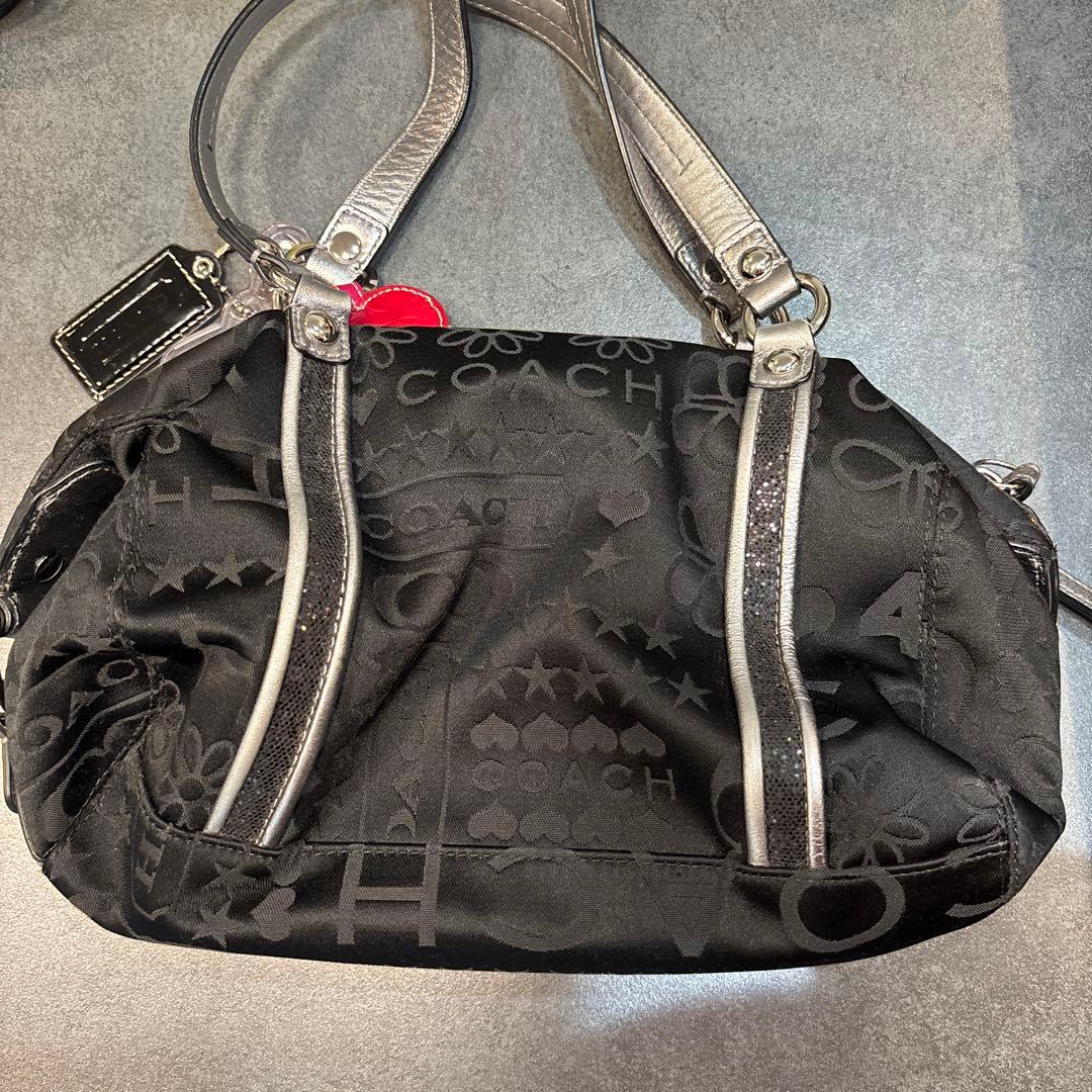 COACH ミニボストンバッグ　チャーム付き