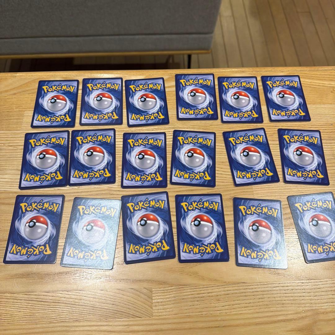 ポケモンカード ピカチュウ ゴッホ 星月夜 18枚フルセット 海外製